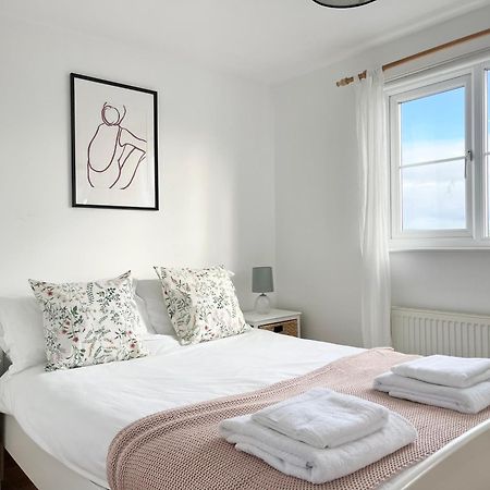 Spacious Home Sleeps 6 Short Walk To Port Isaac Village & Stunning Views 外观 照片